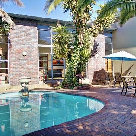 African Moon Corporate House Kempton Park Exterior photo