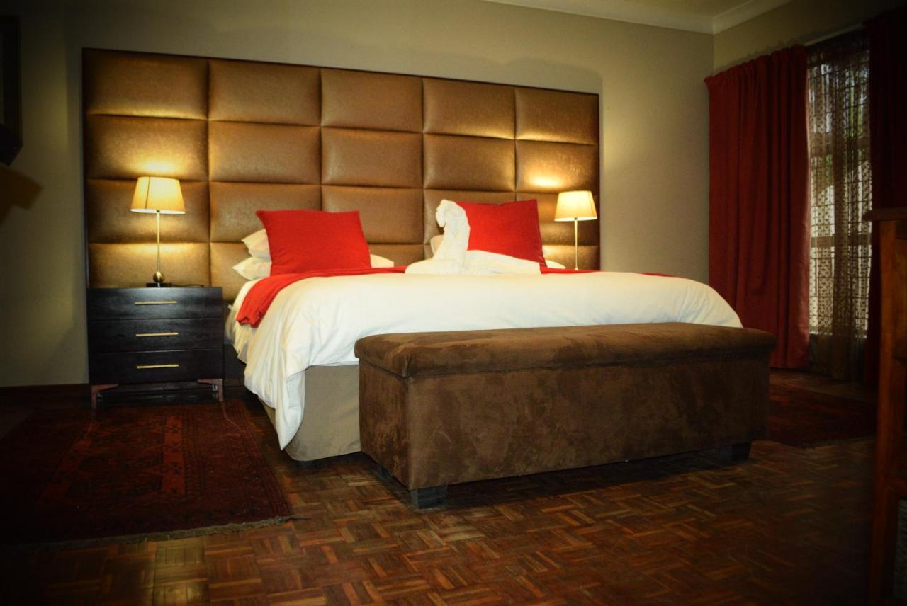 African Moon Corporate House Kempton Park Exterior photo