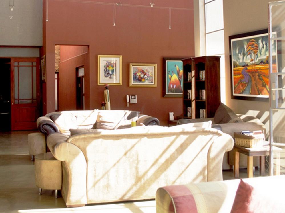 African Moon Corporate House Kempton Park Exterior photo